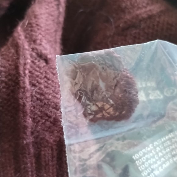 COMING DEC RL CASHMERE BLACK label Ralph Lauren BURGUNDY CASHMERE Sweater NWOT - Picture 6 of 6